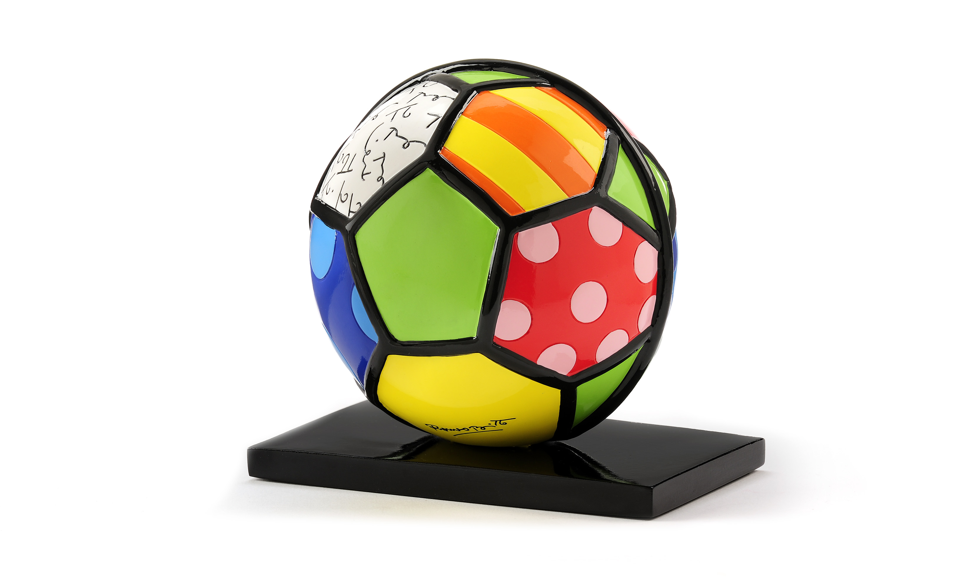 Britto Set of 4 Mini World Cup Soccer Player Figurines : England